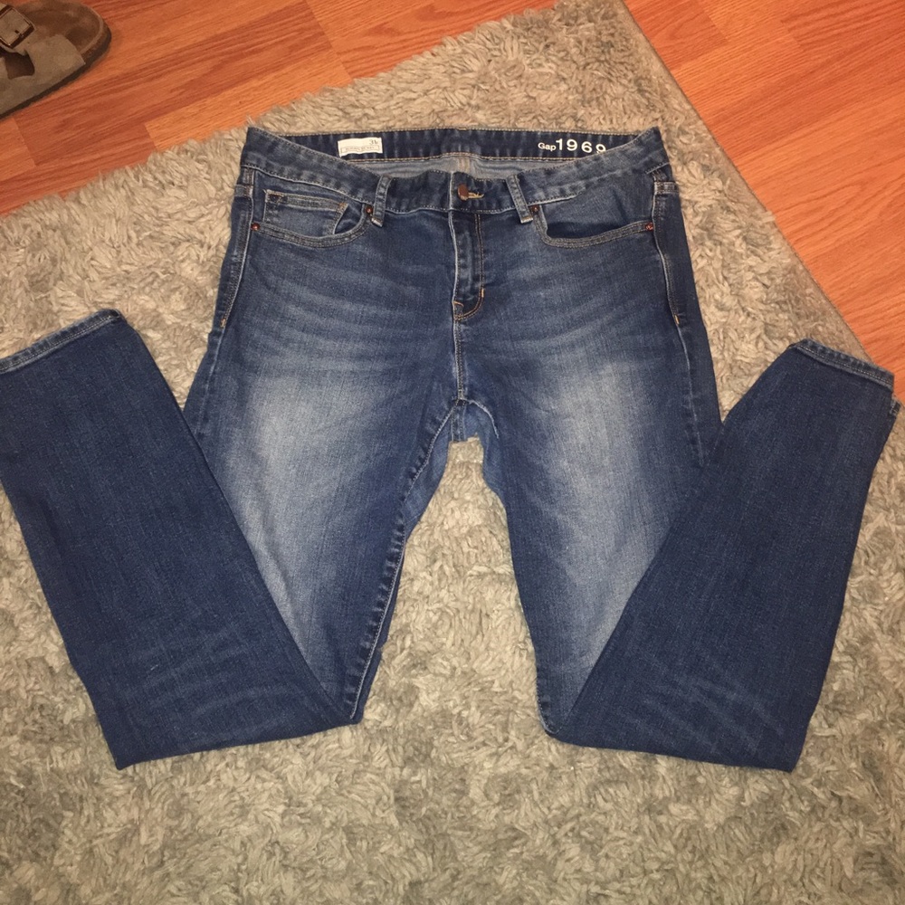 GAP Skinny Jeans